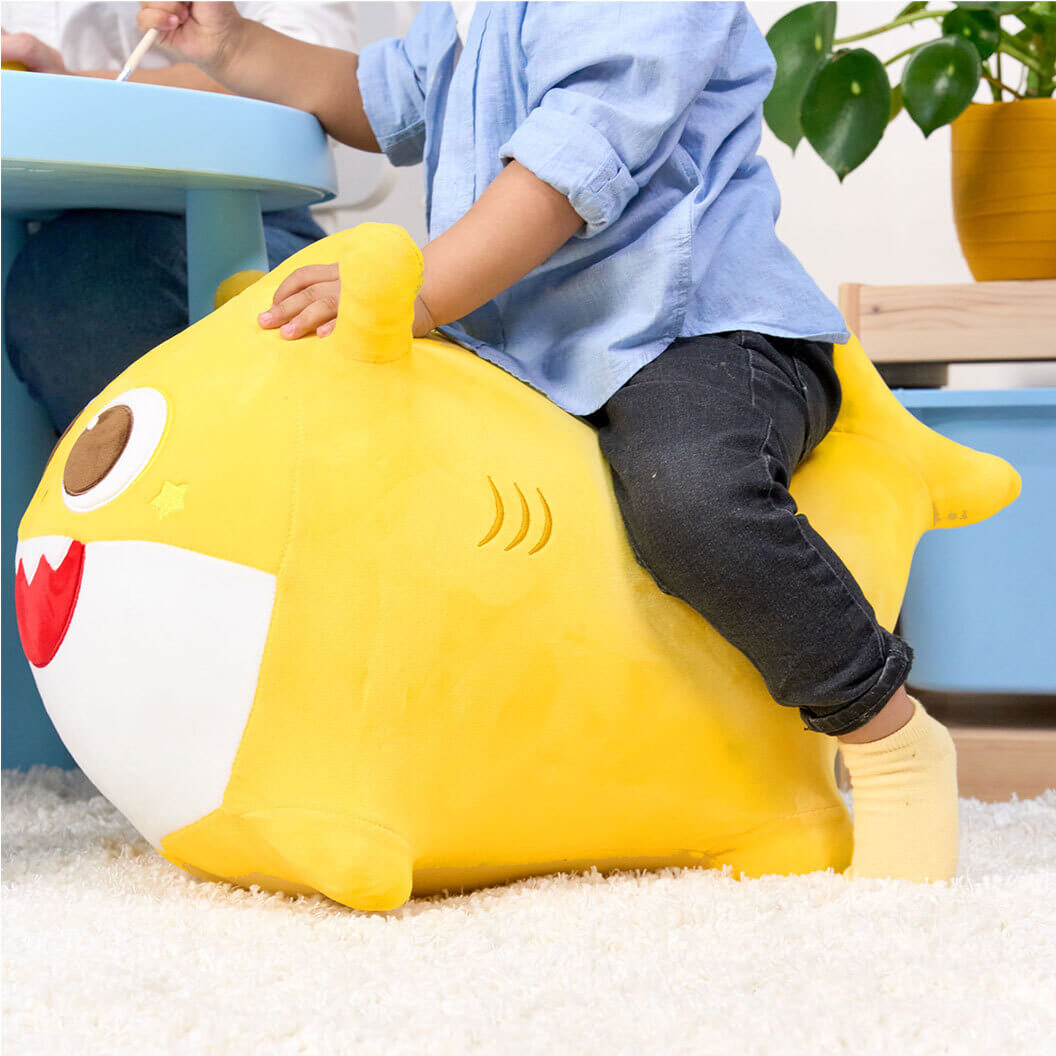 Baby Shark Bounce 'n' Play